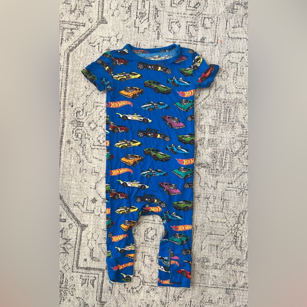 Posh Peanut 18-24 month (like new)